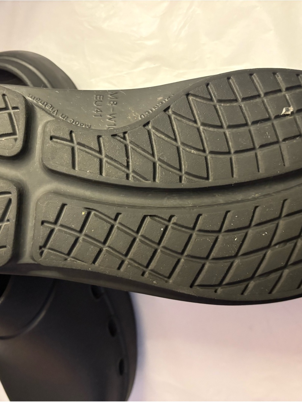 OOFOS Women's Black Slip-On Clogs - Picture 5 of 5